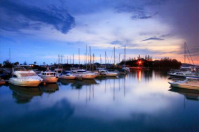 Marina Island Tiara Bay Villa, Lumut